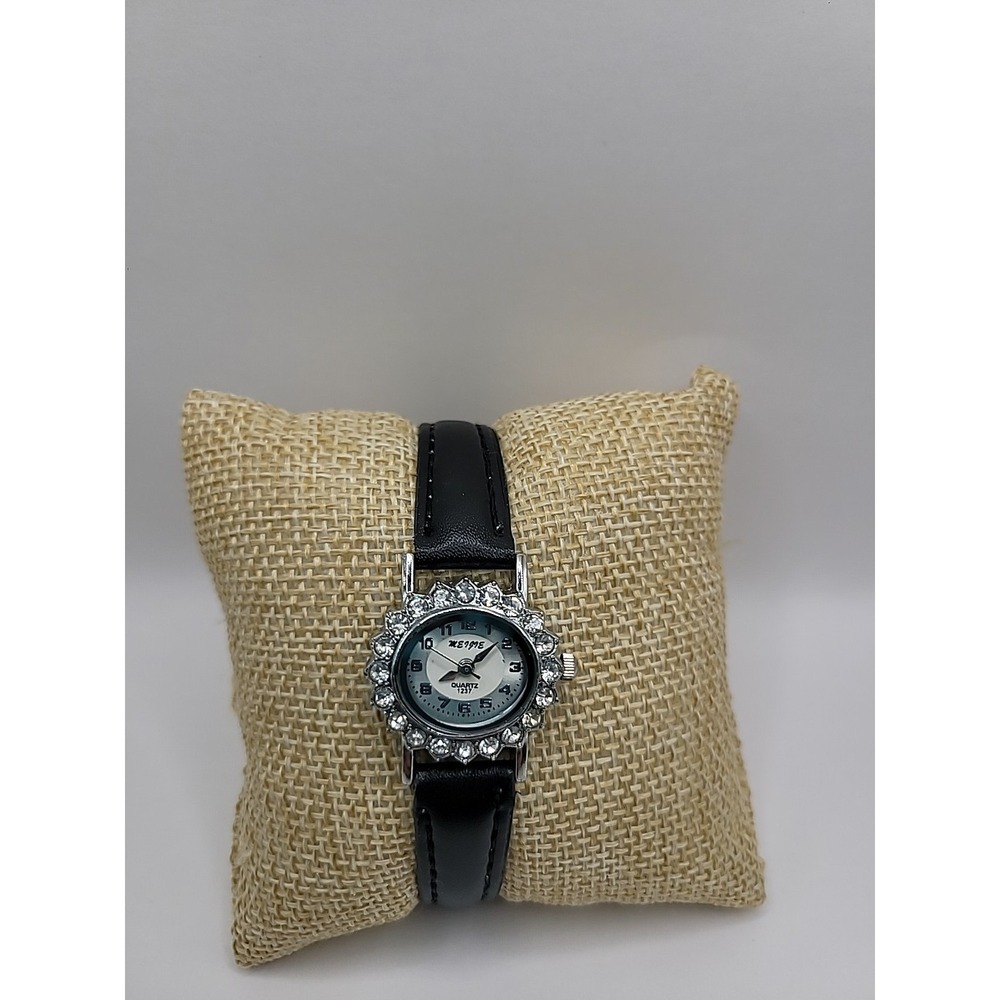 Vintage Xtreme Quartz Womens Wristwatch Crystal Bezel Black Band Silver Tone